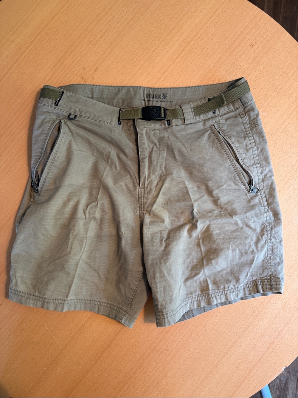 Roarck Men's Olive Green Shorts